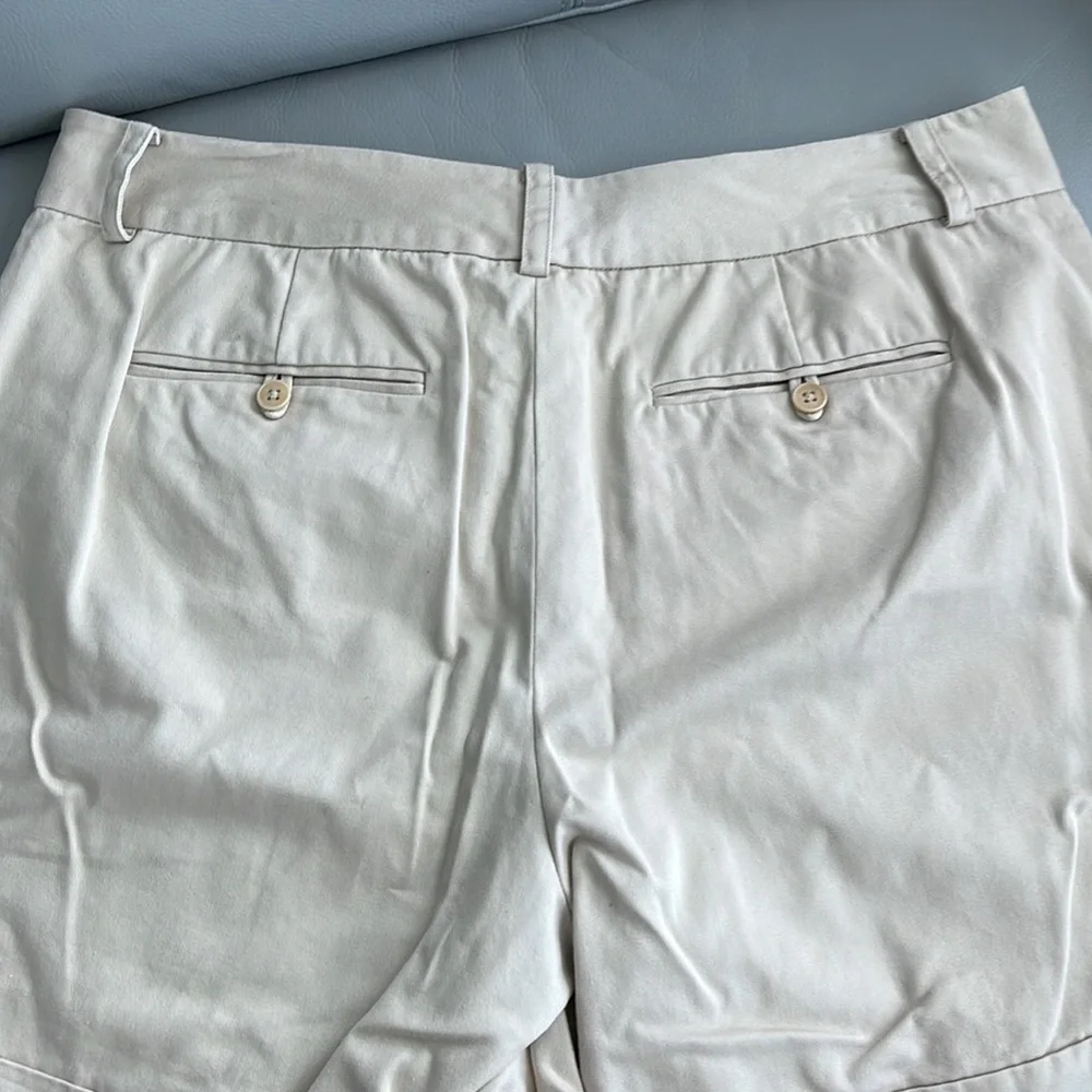 Lauren Ralph Lauren tan shorts size 14 - Picture 3 of 3